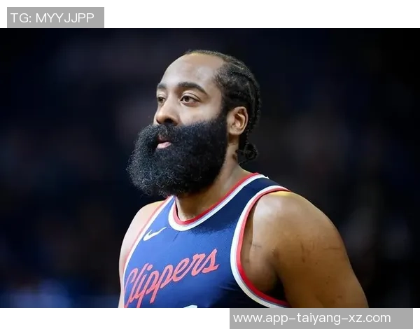 哈登小卡第三节体力透支哈登上半场主动请求休息引关注